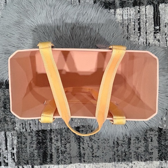 Igloo Tag Along Too Tote 28L Apricot Water-Resistant Rubber Beach Bag NWT - Picture 5 of 5